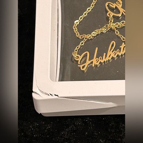 Dorado Custom Gold Name Necklaces – Geneva & Heriberto | New in Box - Picture 5 of 10